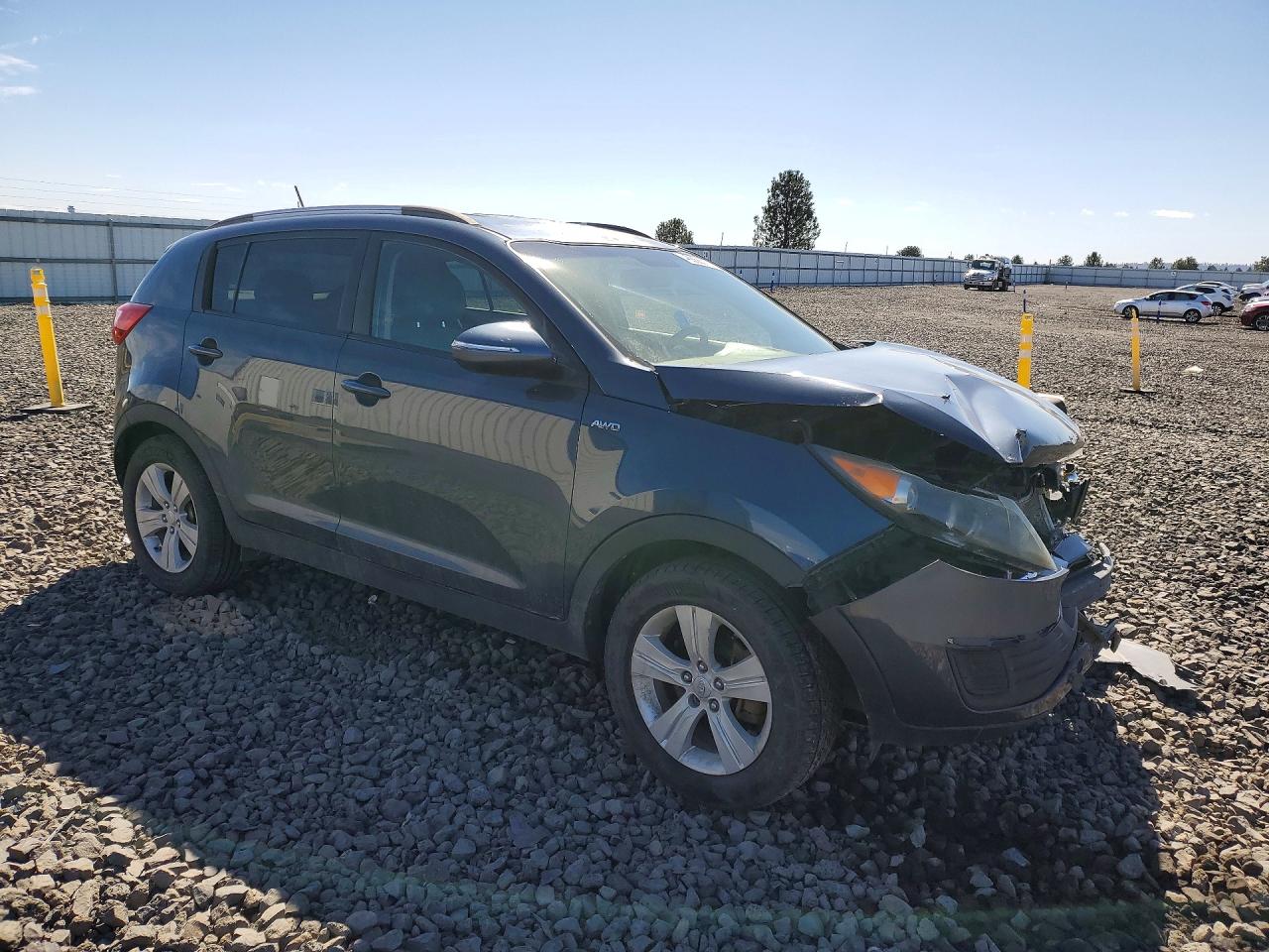 2011 Kia Sportage VIN KNDPBCA21B7076850 photo 4