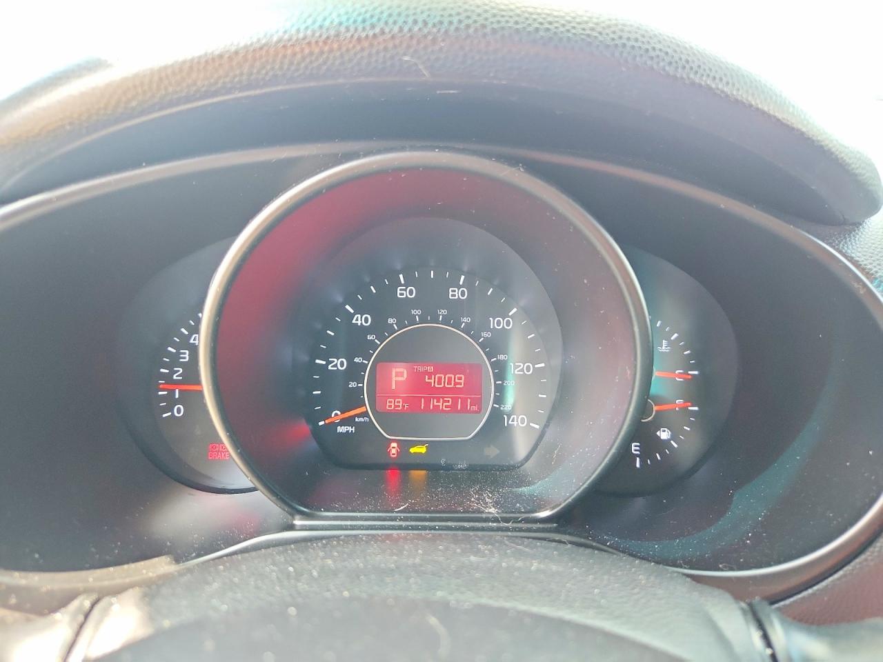 2015 Kia Soul VIN KNDJN2A25F7152504 photo 9