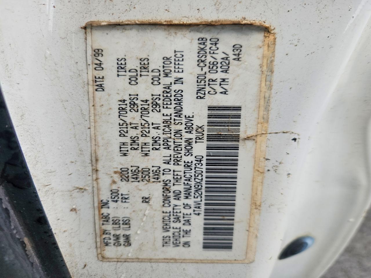 1999 Toyota Tacoma VIN 4TAVL52N9XZ507340 photo 12