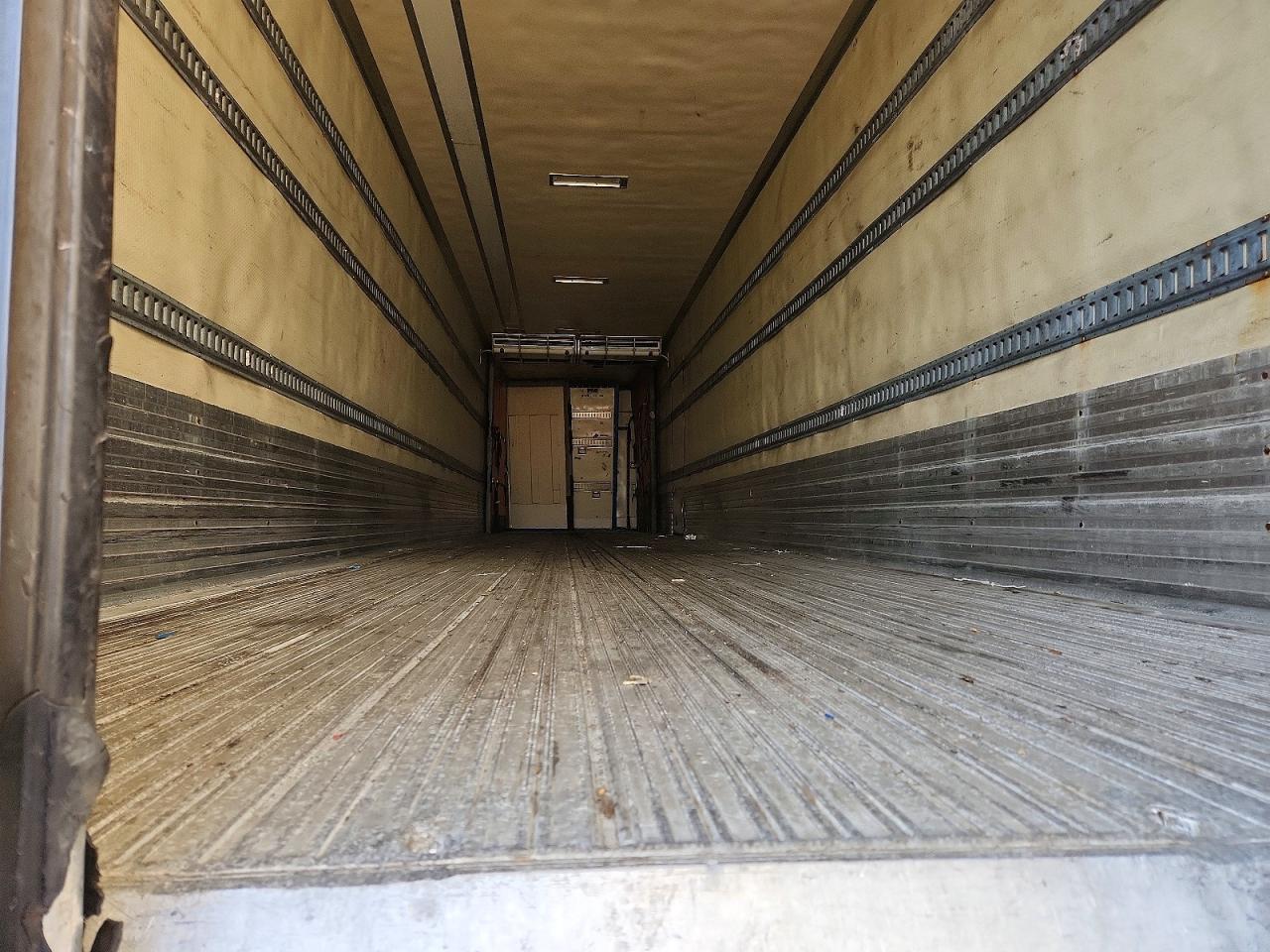2010 UTILITY All models VIN 1UYVS2487AM833818 photo 6