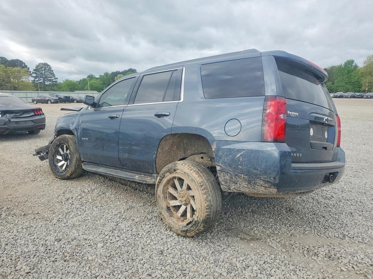 2019 CHEV Tahoe VIN 1GNSKAKC5KR138851 photo 2