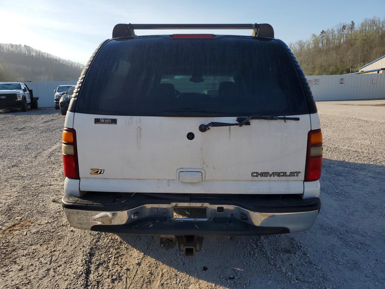 2003 Chevrolet Suburban VIN 3GNFK16Z43G140561 photo 6