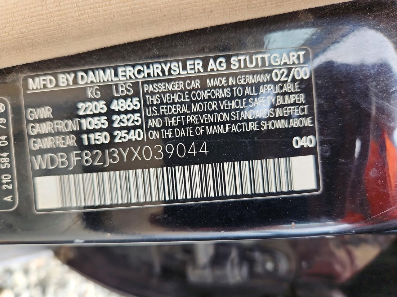 2000 Mercedes-Benz E-class VIN WDBJF82J3YX039044 photo 12