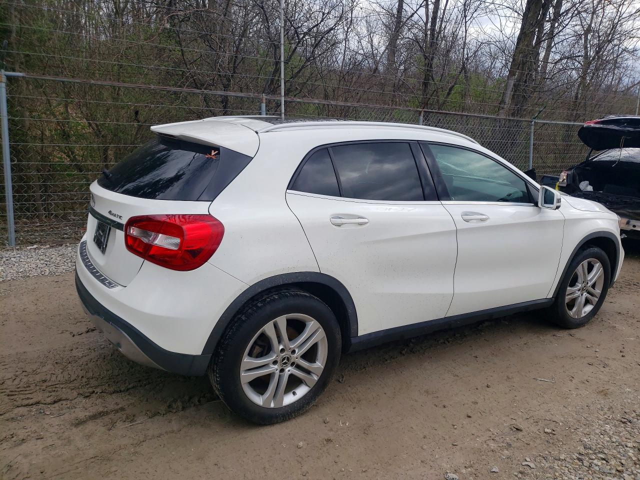 2018 Mercedes-Benz Gla-class VIN WDCTG4GB5JJ496877 photo 3