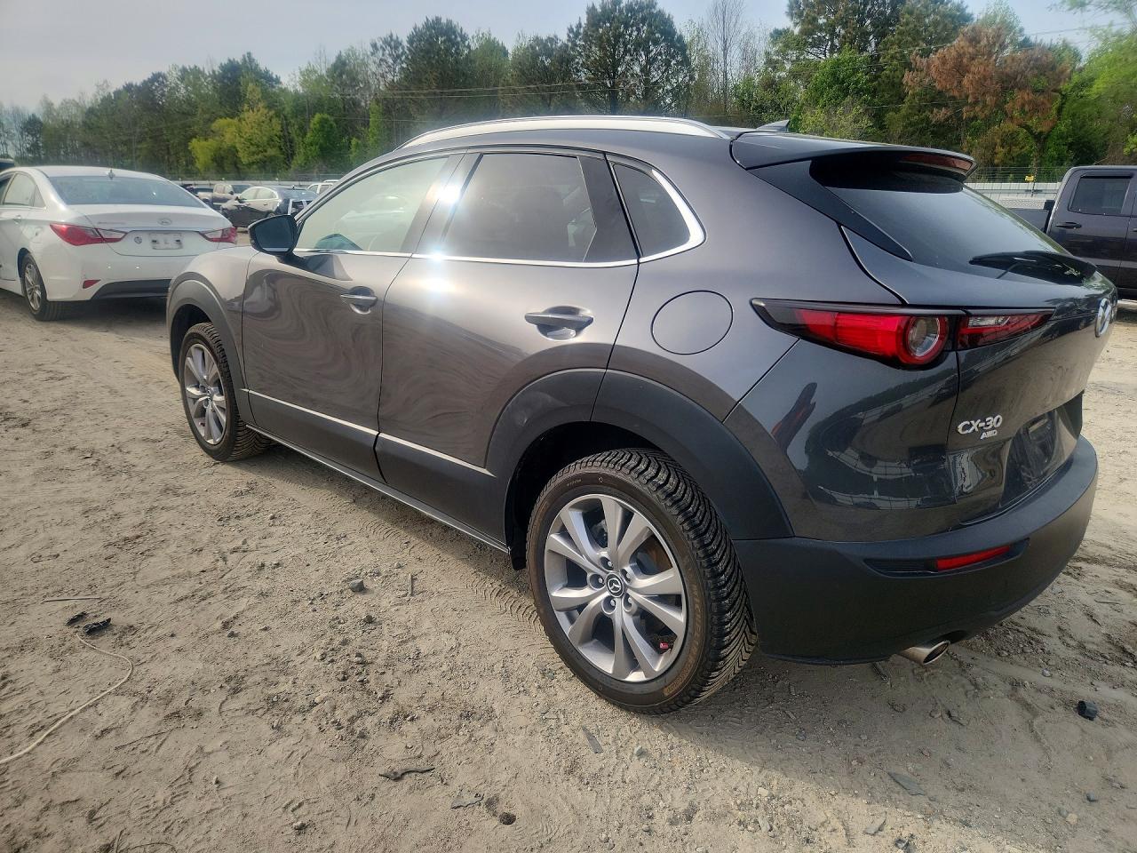 2021 Mazda Cx30 VIN 3MVDMBDL5MM241754 photo 2