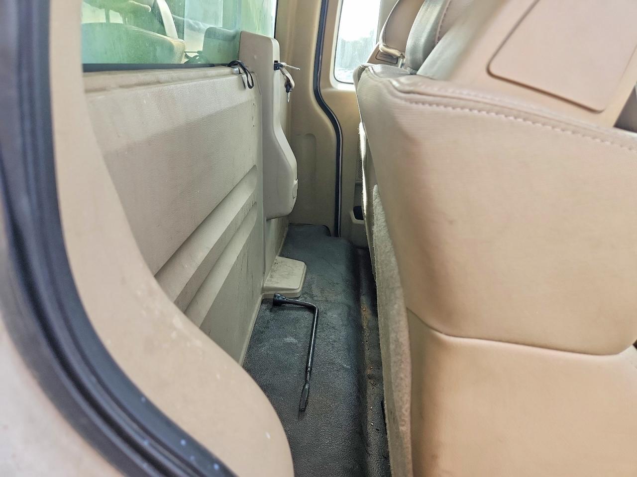 2008 Ford F150 VIN 1FTRF12258KB87777 photo 10