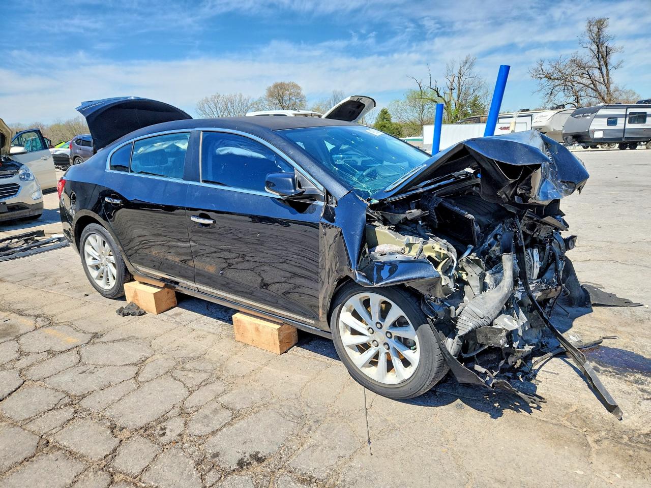 2016 Buick Lacrosse VIN 1G4GB5G3XGF173386 photo 4