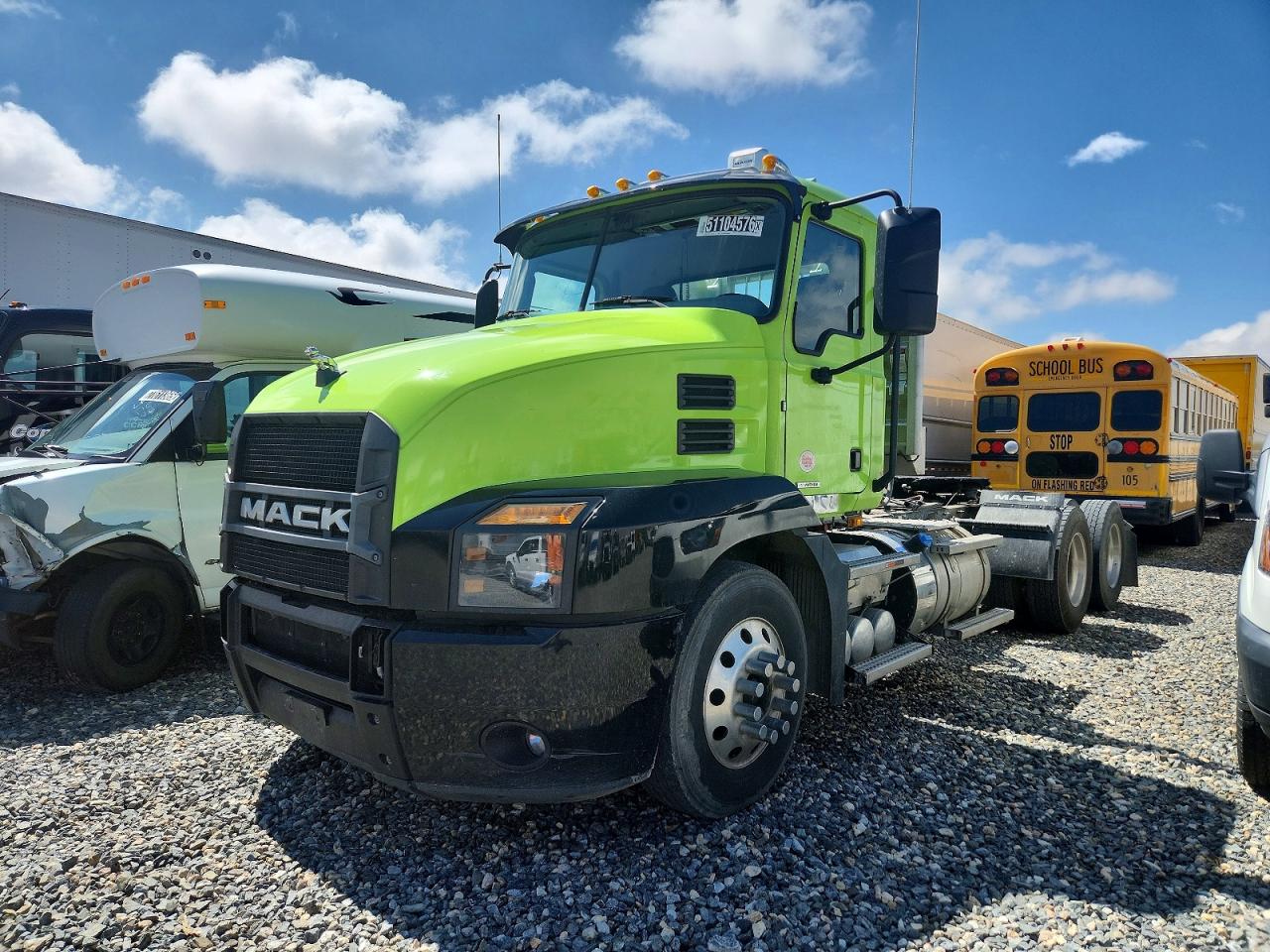2025 MACK All other VIN 1M1AN4GY6SM048803 photo 2