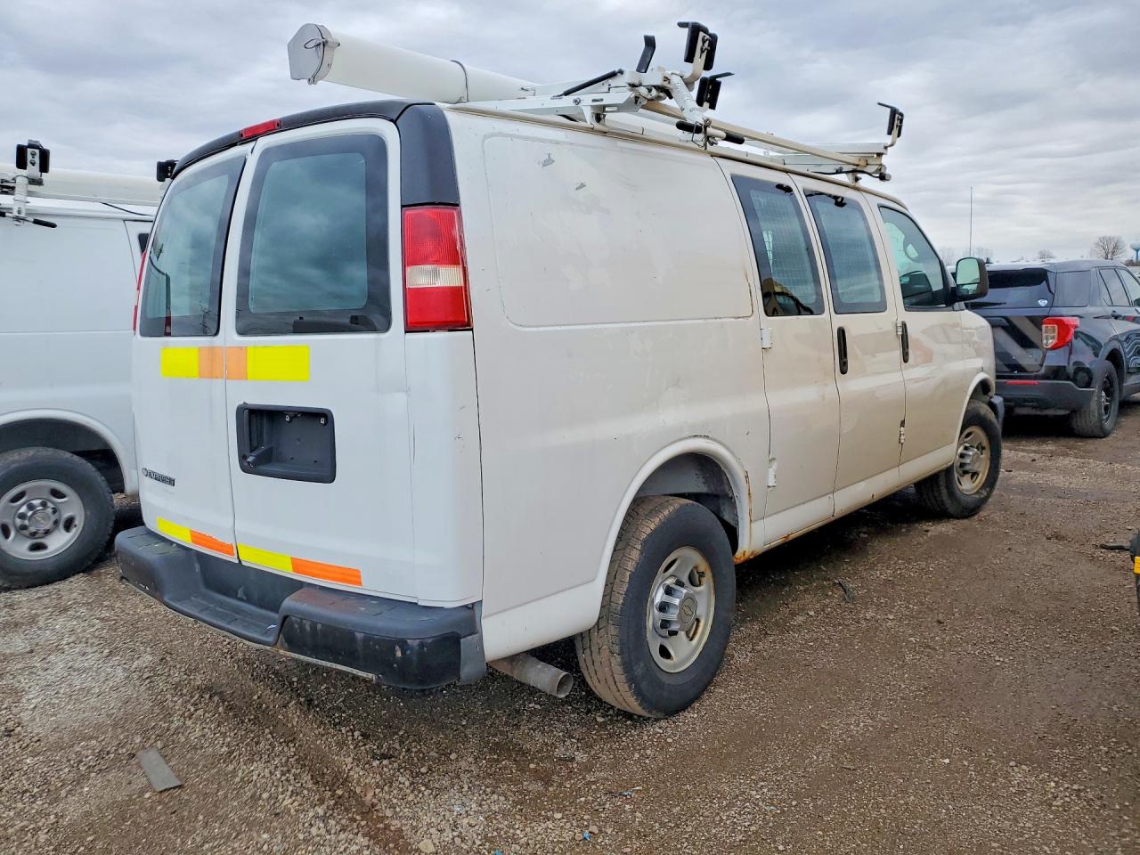 2013 CHEV Express VIN 1GCWGFCA4D1146723 photo 3