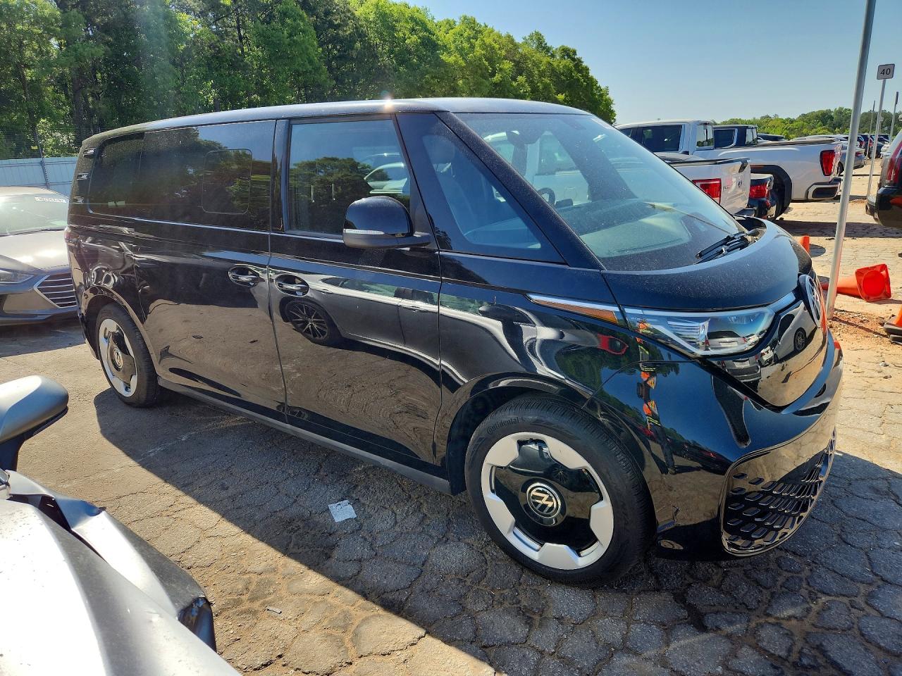2025 Volkswagen All other VIN WVGAWVEB0SH012532 photo 4