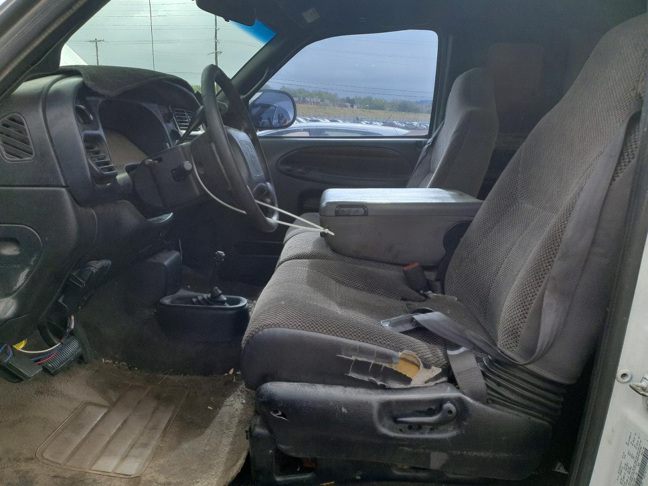 2000 DODGE Ram 1500 VIN 1B7HF13Z9YJ158781 photo 7