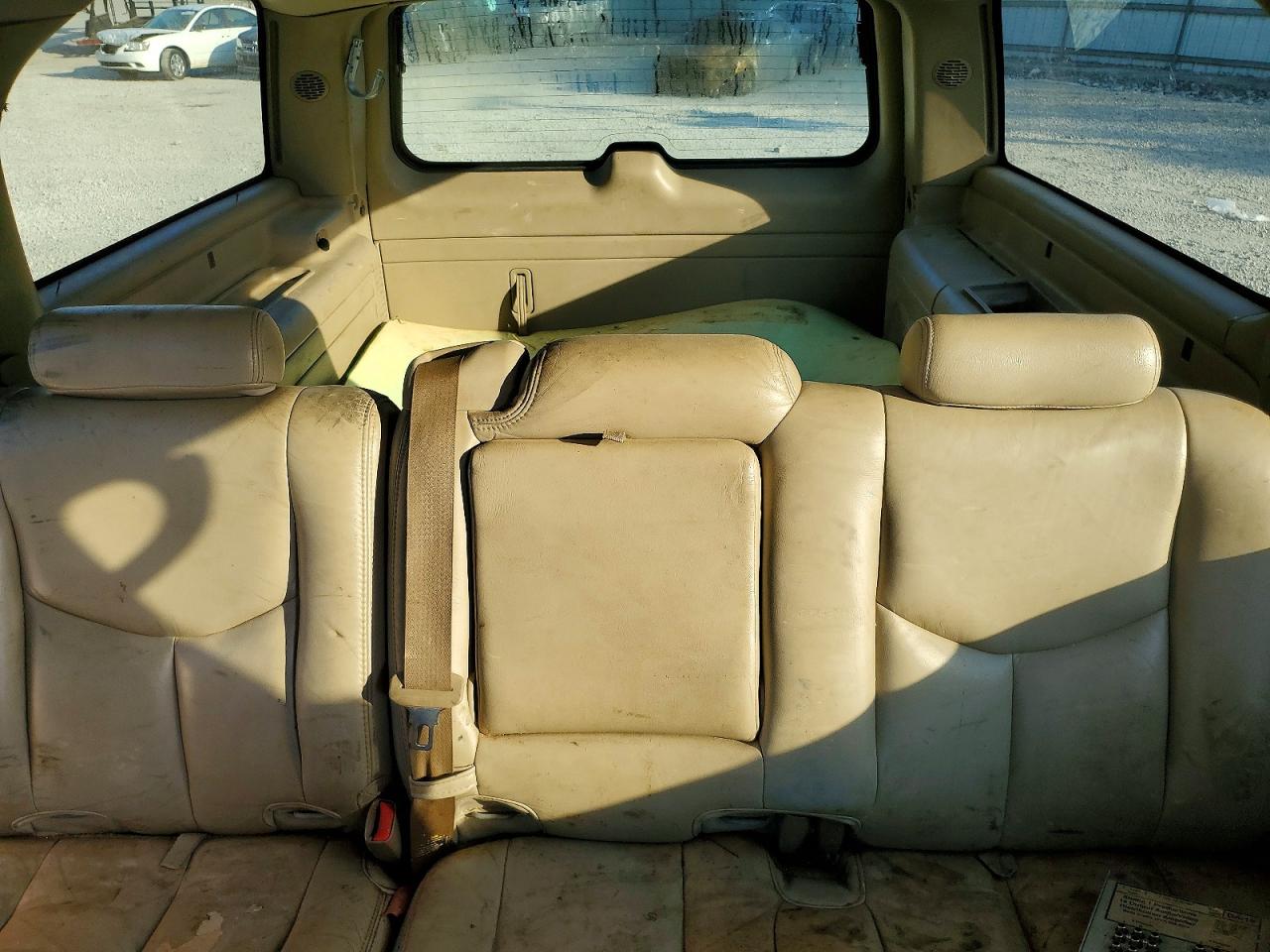 2003 Chevrolet Suburban VIN 3GNFK16Z43G140561 photo 10
