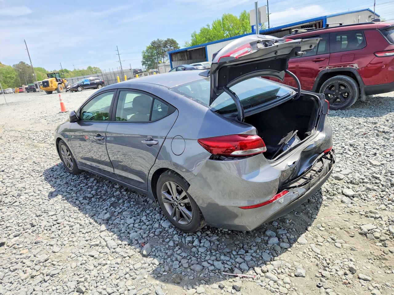 2017 Hyundai Elantra VIN 5NPD84LF7JH346620 photo 2