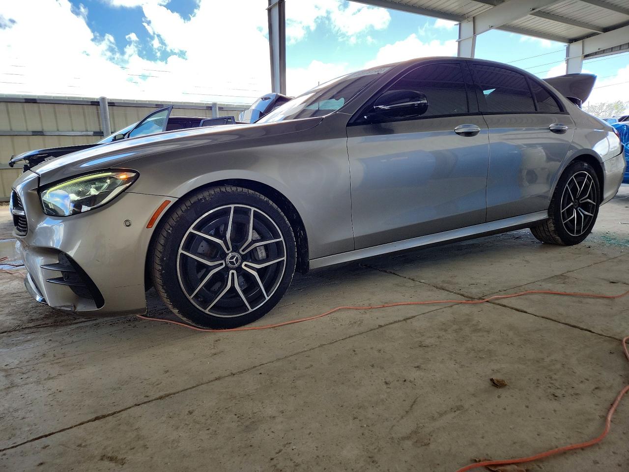 2021 MERCEDES-BENZ E-class VIN W1KZF8DB1MA966508 photo 1