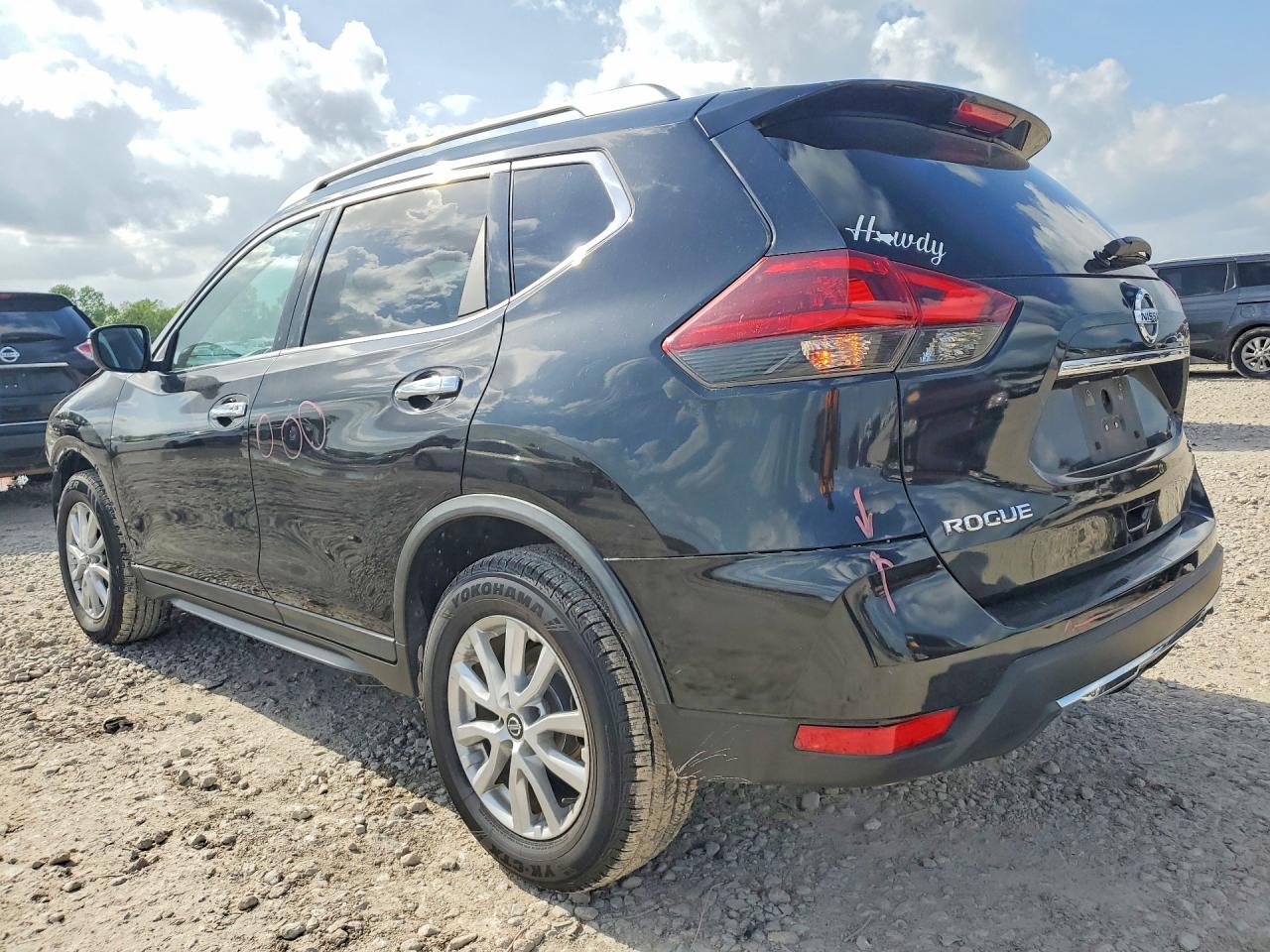 2018 Rogue VIN KNMAT2MT4JP501977 photo 2