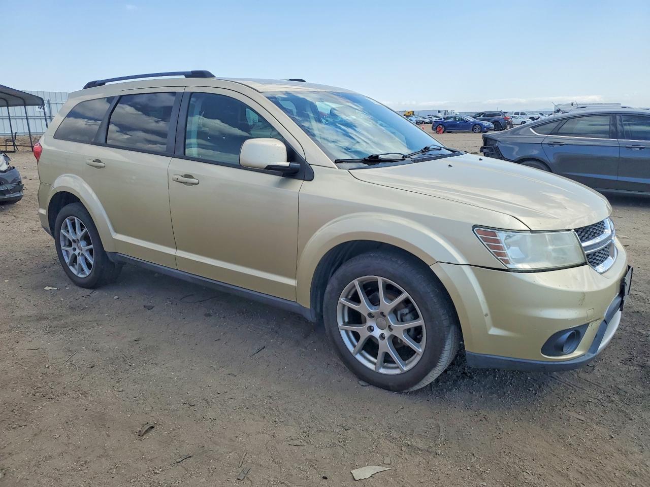 2011 Dodge Journey VIN 3D4PH1FG0BT561227 photo 4