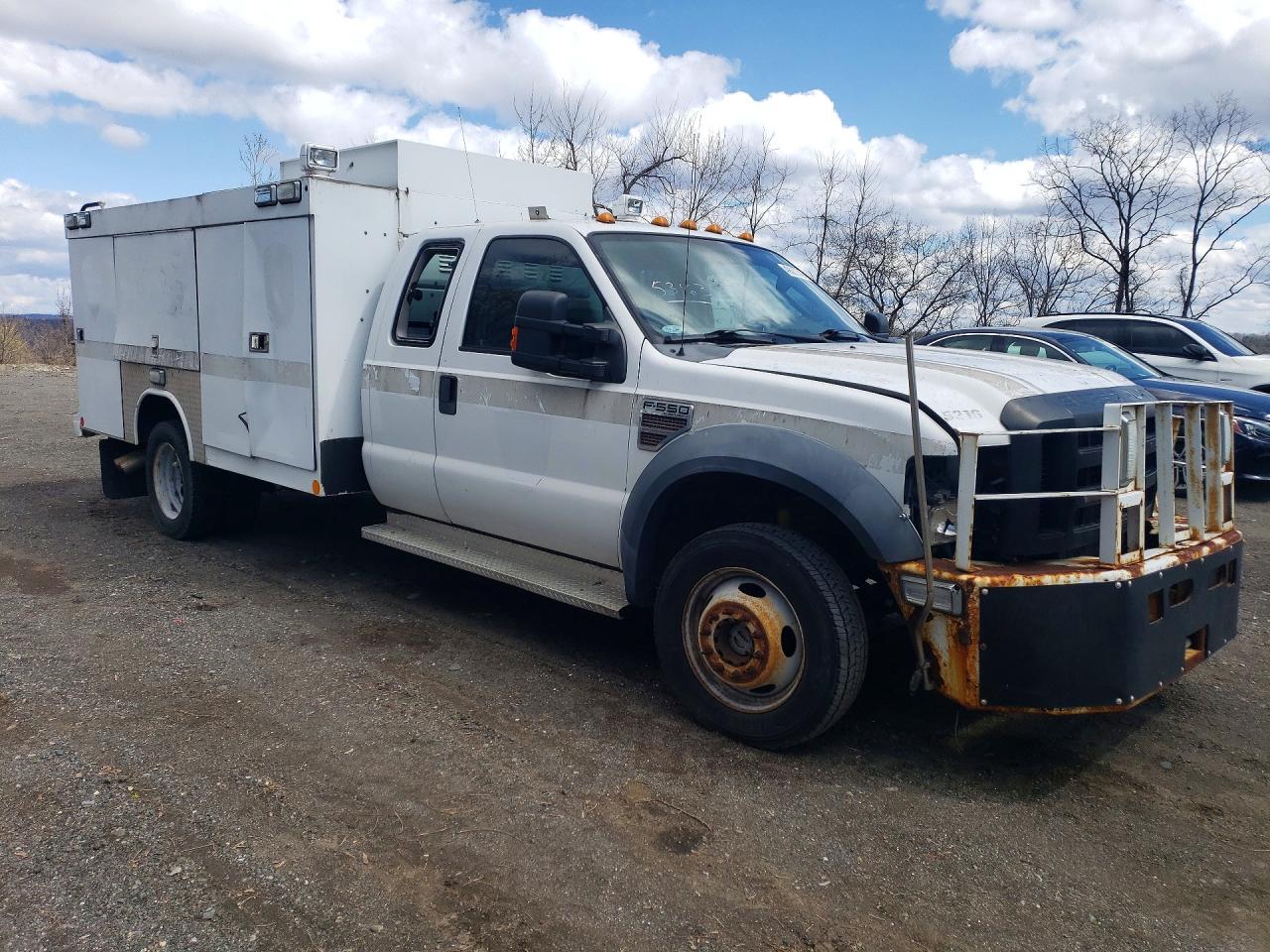 2010 Ford F550 VIN 1FDAX5HR9AEA82553 photo 4