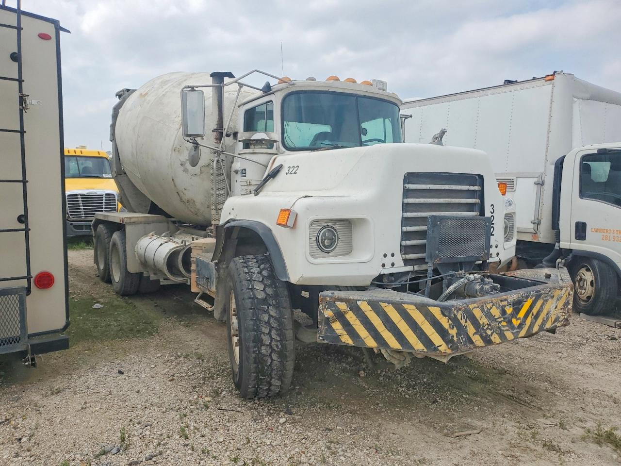 2005 MACK All other VIN 1M2B209C55M030591 photo 1