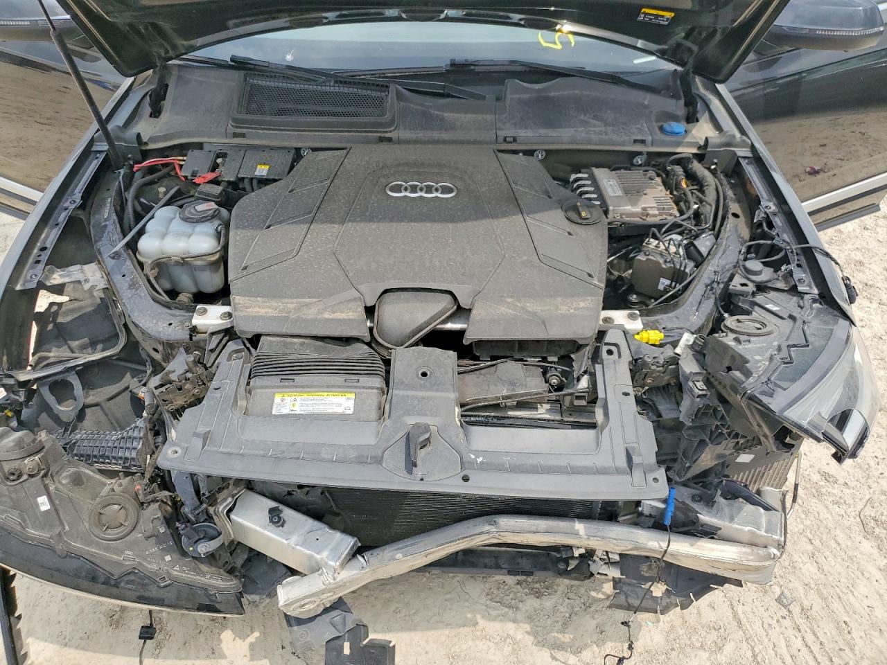2020 Audi Q7 VIN WA1LXAF79LD002663 photo 12