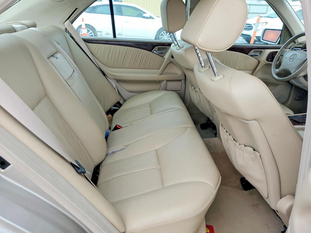 1999 Mercedes-Benz E-class VIN WDBJF65H0XA834065 photo 10