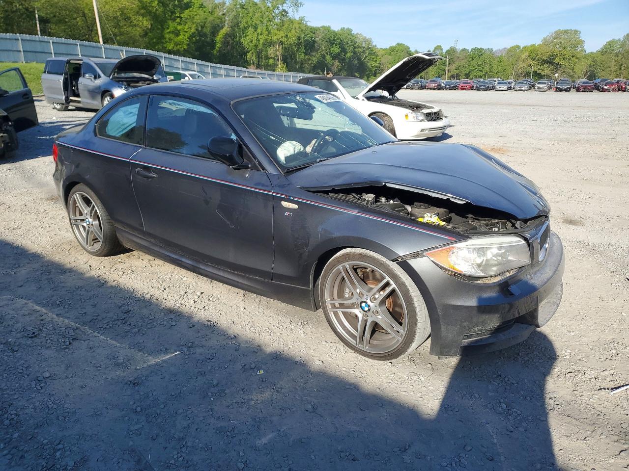 2013 BMW 1 series VIN WBAUC9C51DVY60645 photo 4