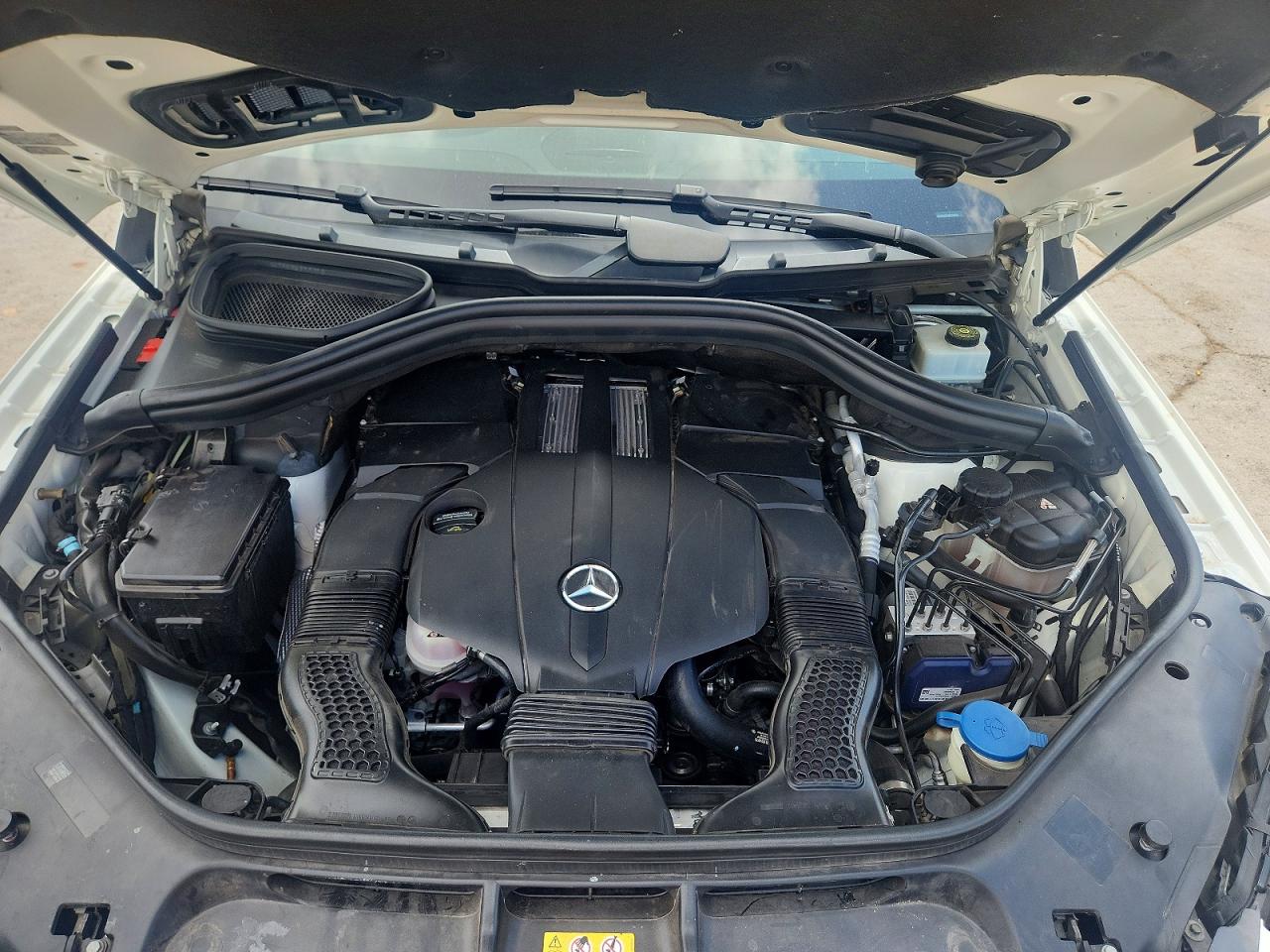 2018 Mercedes-Benz Gls-class VIN 4JGDF6EE0JB074835 photo 12