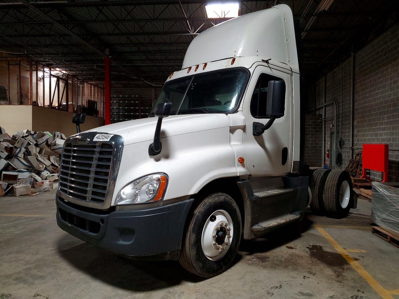 2016 FREIGHTLINER All other VIN 1FUBGEDV8GLHC5711 photo 2