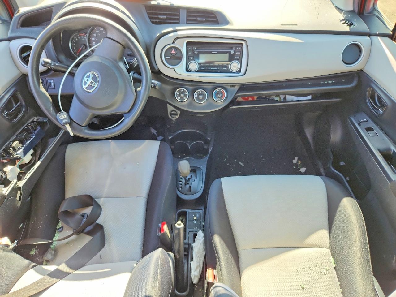 2013 Toyota Yaris VIN JTDKTUD33DD563747 photo 8