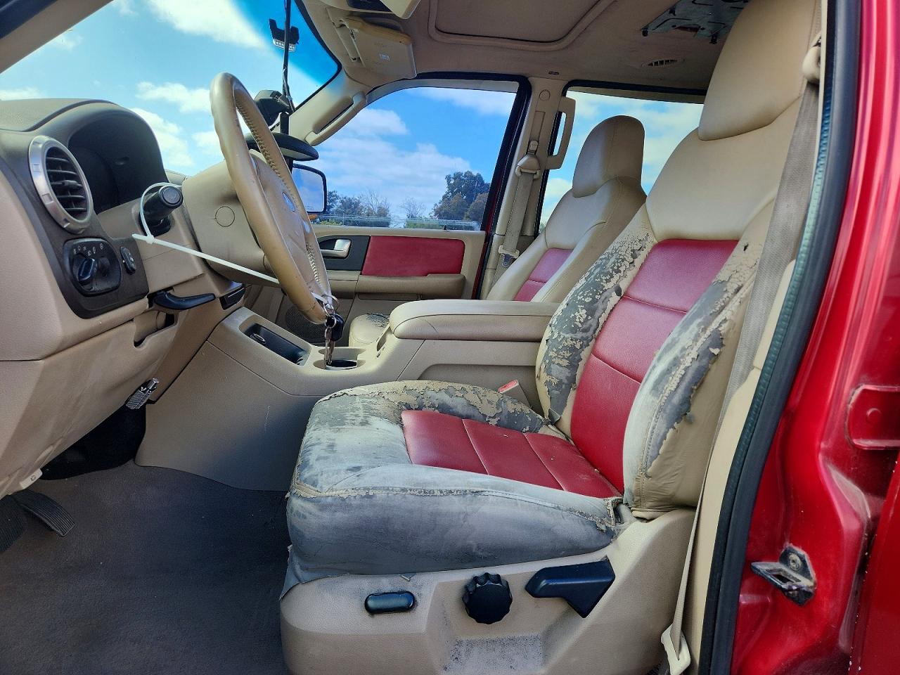 2003 Ford Expedition VIN 1FMFU18L63LC27761 photo 7