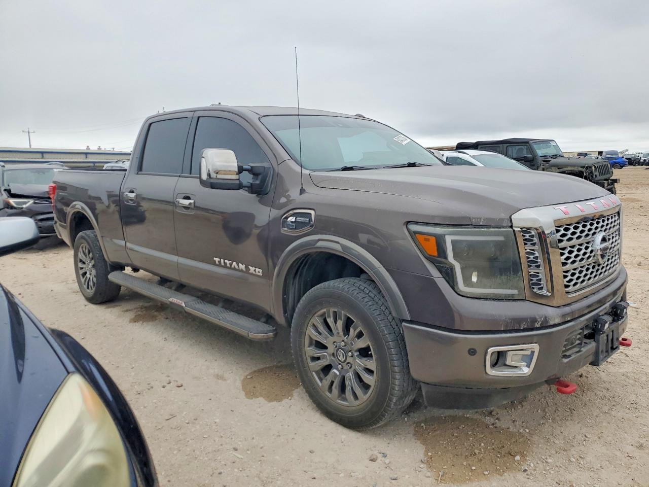 2016 Nissan TITAN VIN 1N6BA1F27GN502910 photo 4