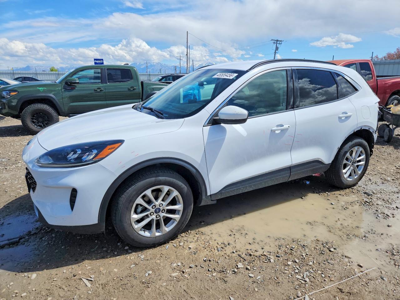 2020 Ford Escape VIN 1FMCU9G62LUB80395 photo 1