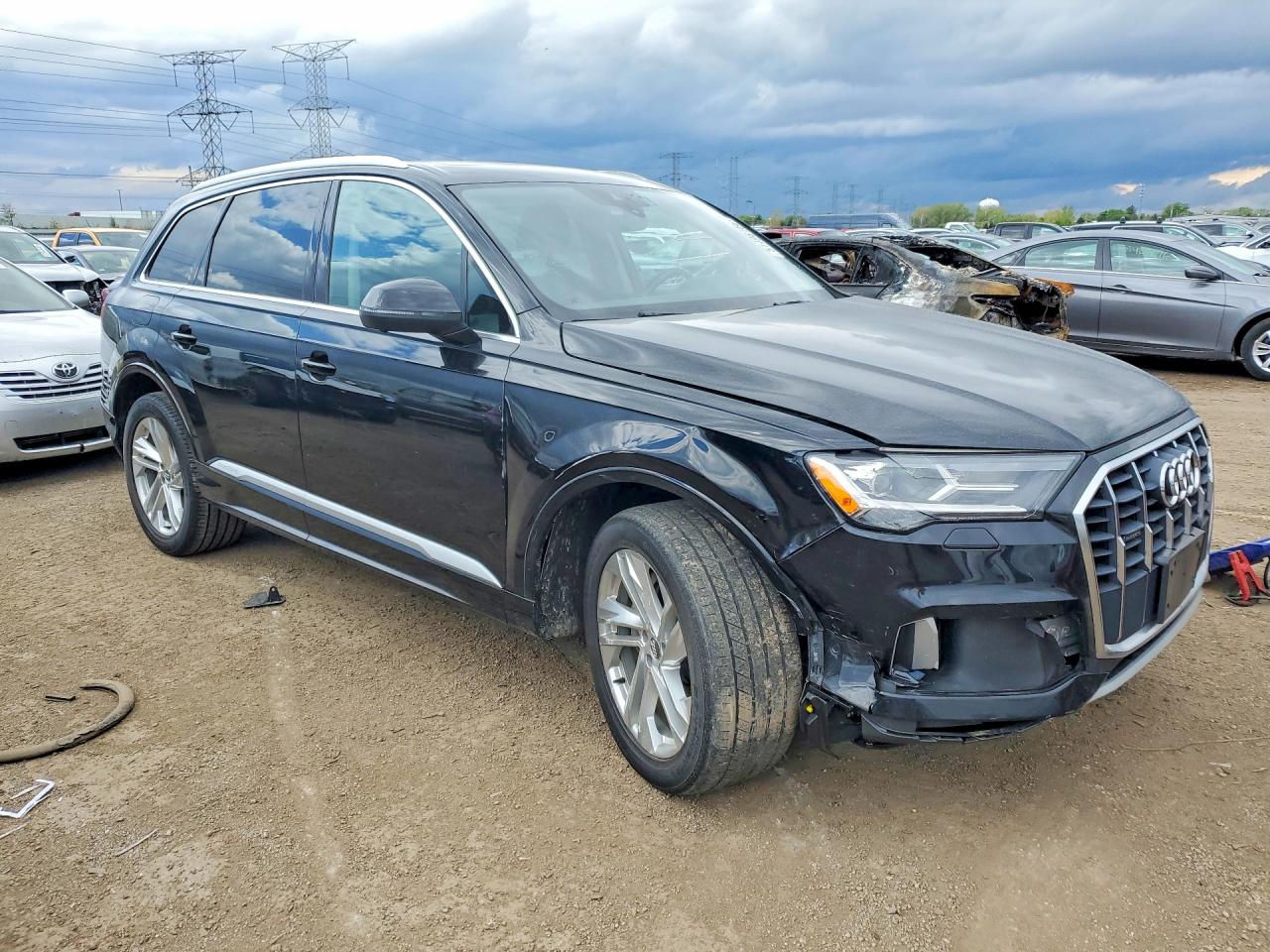 2020 Audi Q7 VIN WA1LXAF75LD002756 photo 4