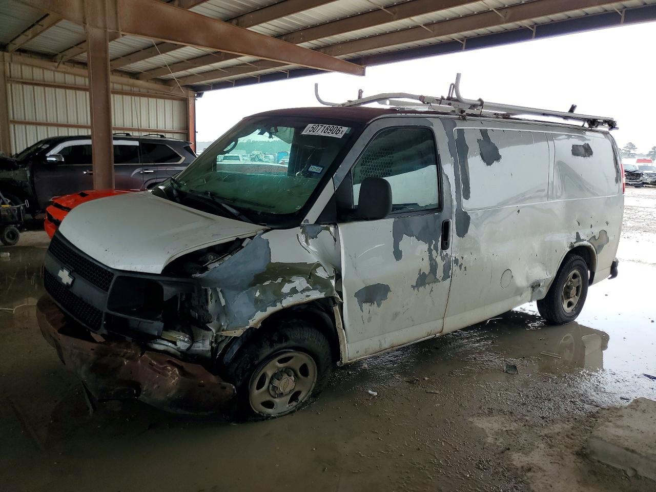 2007 Chevrolet Express VIN 1GCFG15X471148366 photo 1