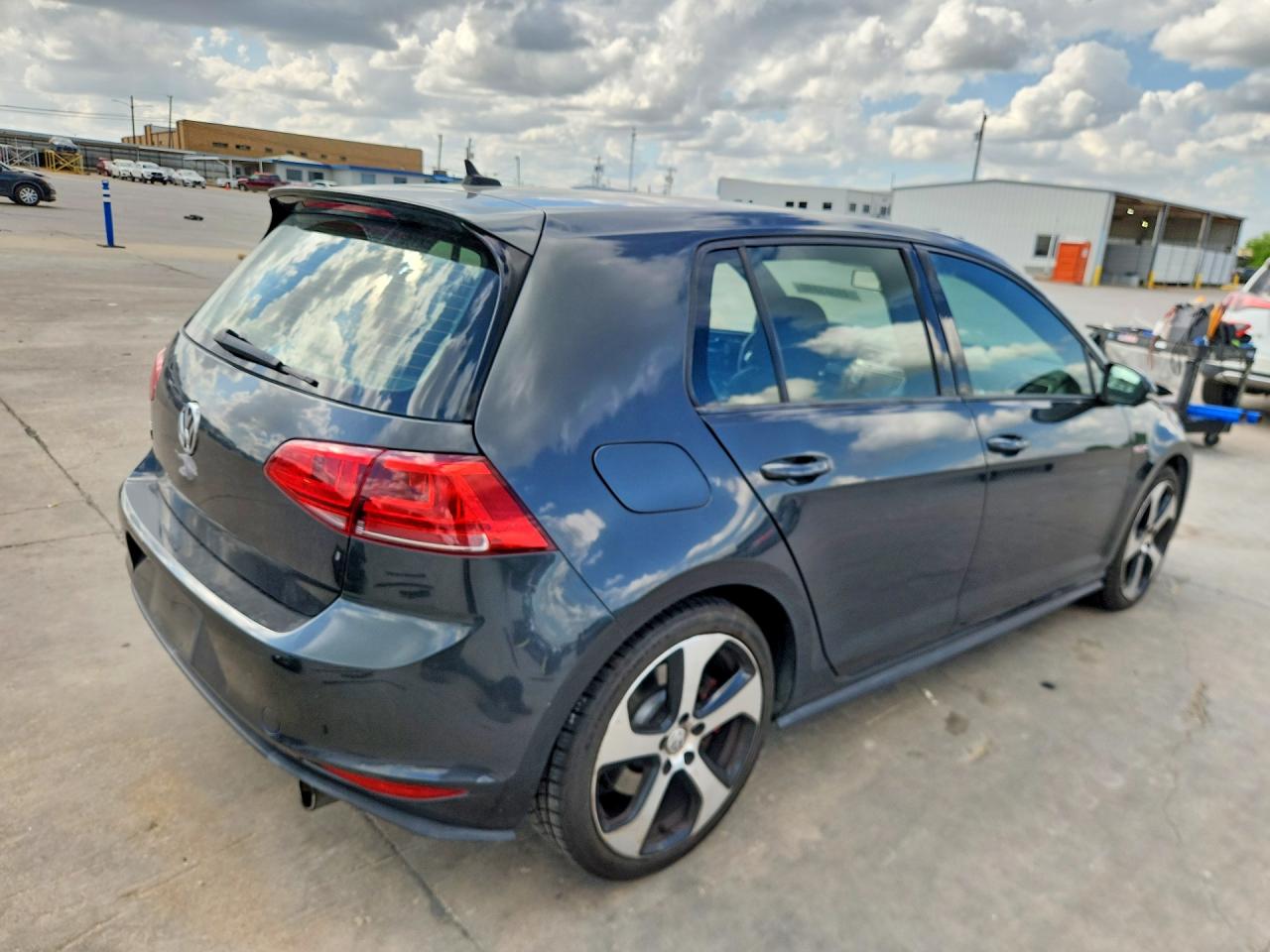 2016 Volkswagen Gti VIN 3VW447AU0GM043547 photo 3