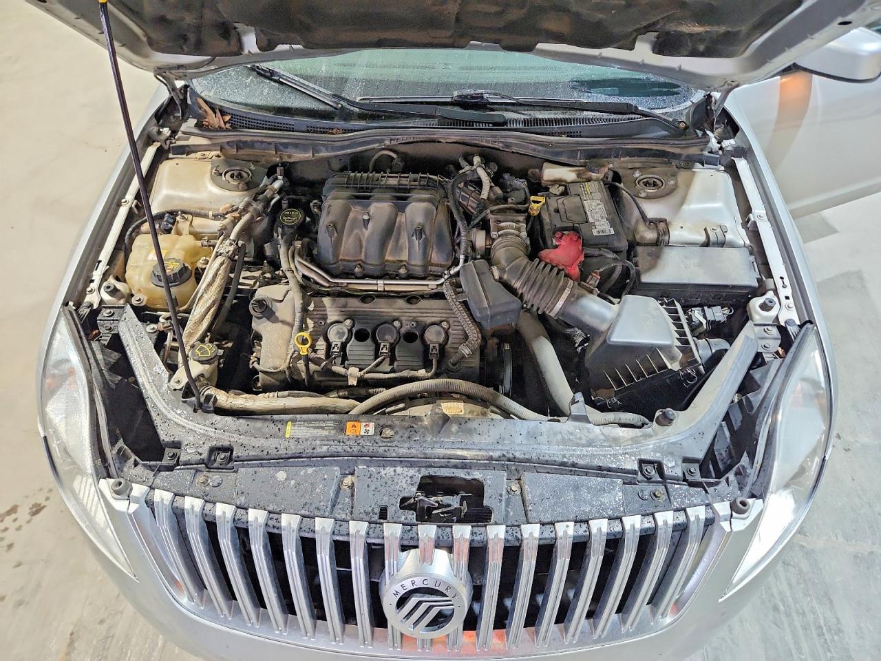2010 Mercury Milan VIN 3MEHM0JG7AR648406 photo 11