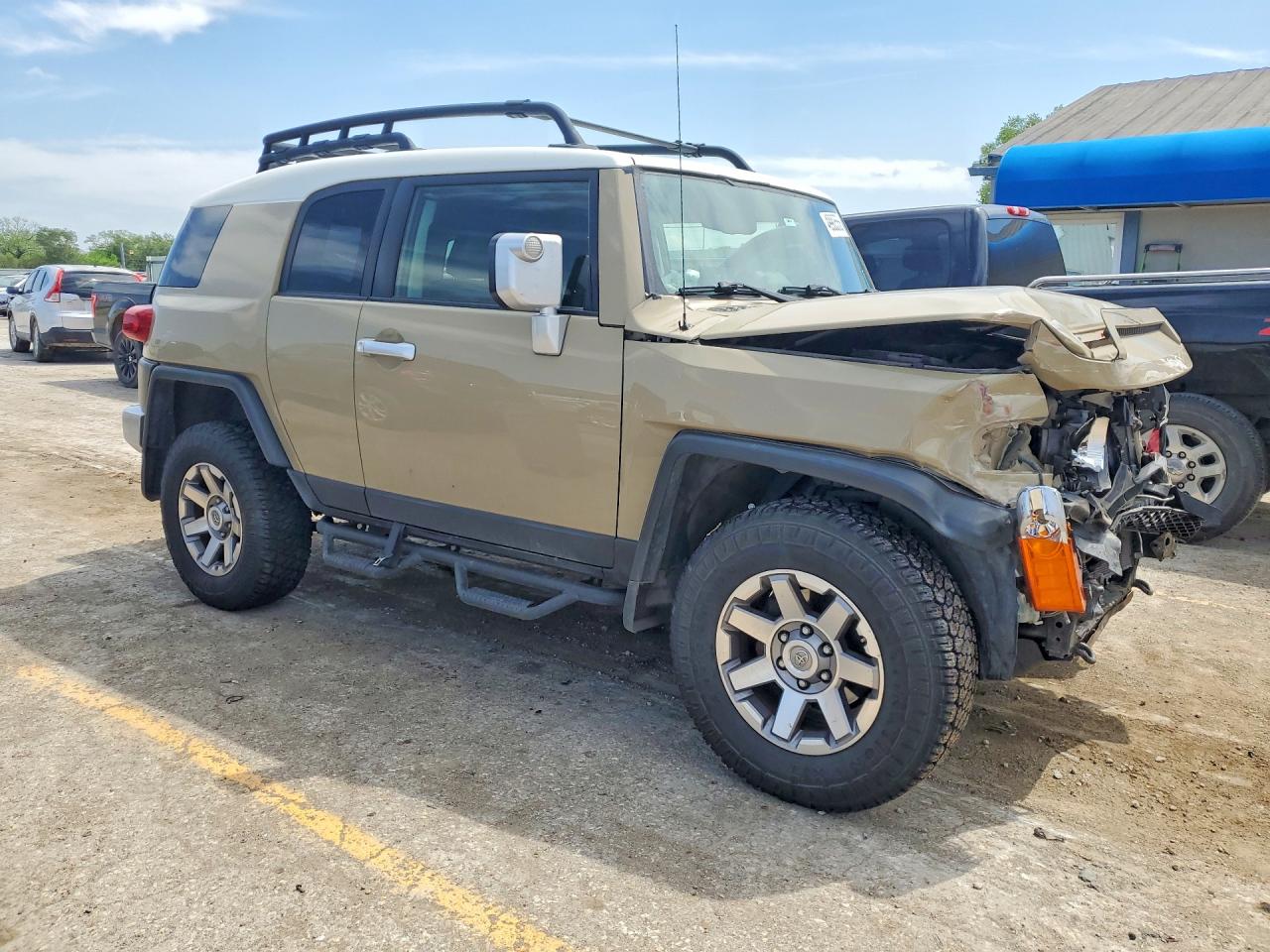 2014 Toyota Fj cruiser VIN JTEBU4BF3EK182807 photo 4