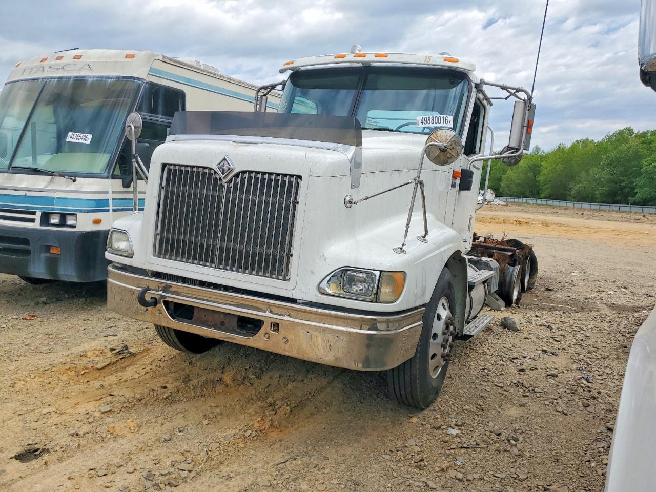 2005 International All other VIN 2HSCNSCR45C048614 photo 2
