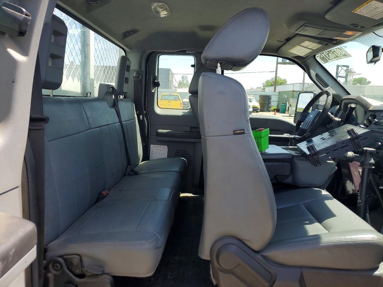 2015 Ford F550 VIN 1FD0X5HT1FEC65783 photo 10