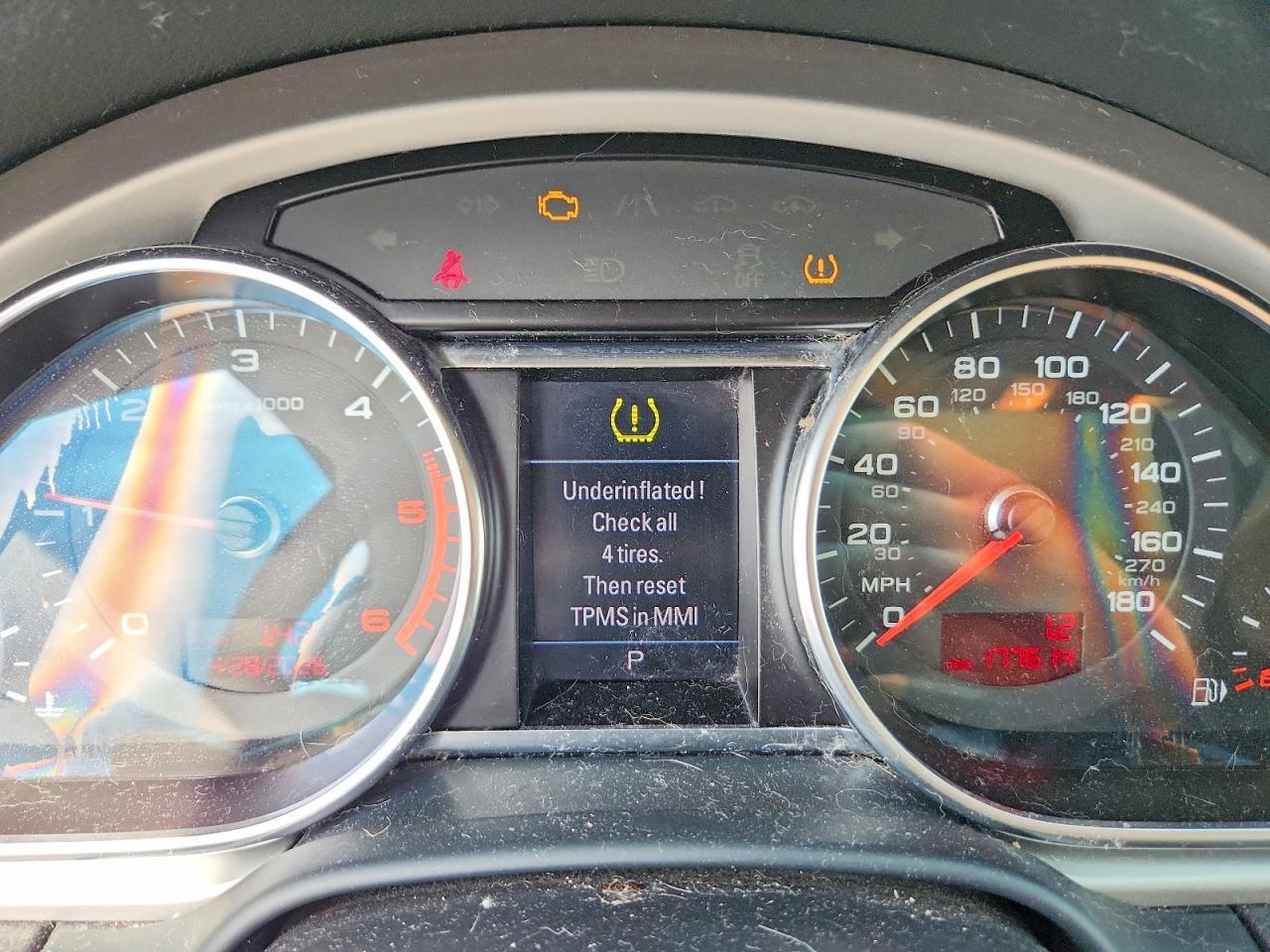 2010 Audi Q7 VIN WA1LMAFE9AD003350 photo 9