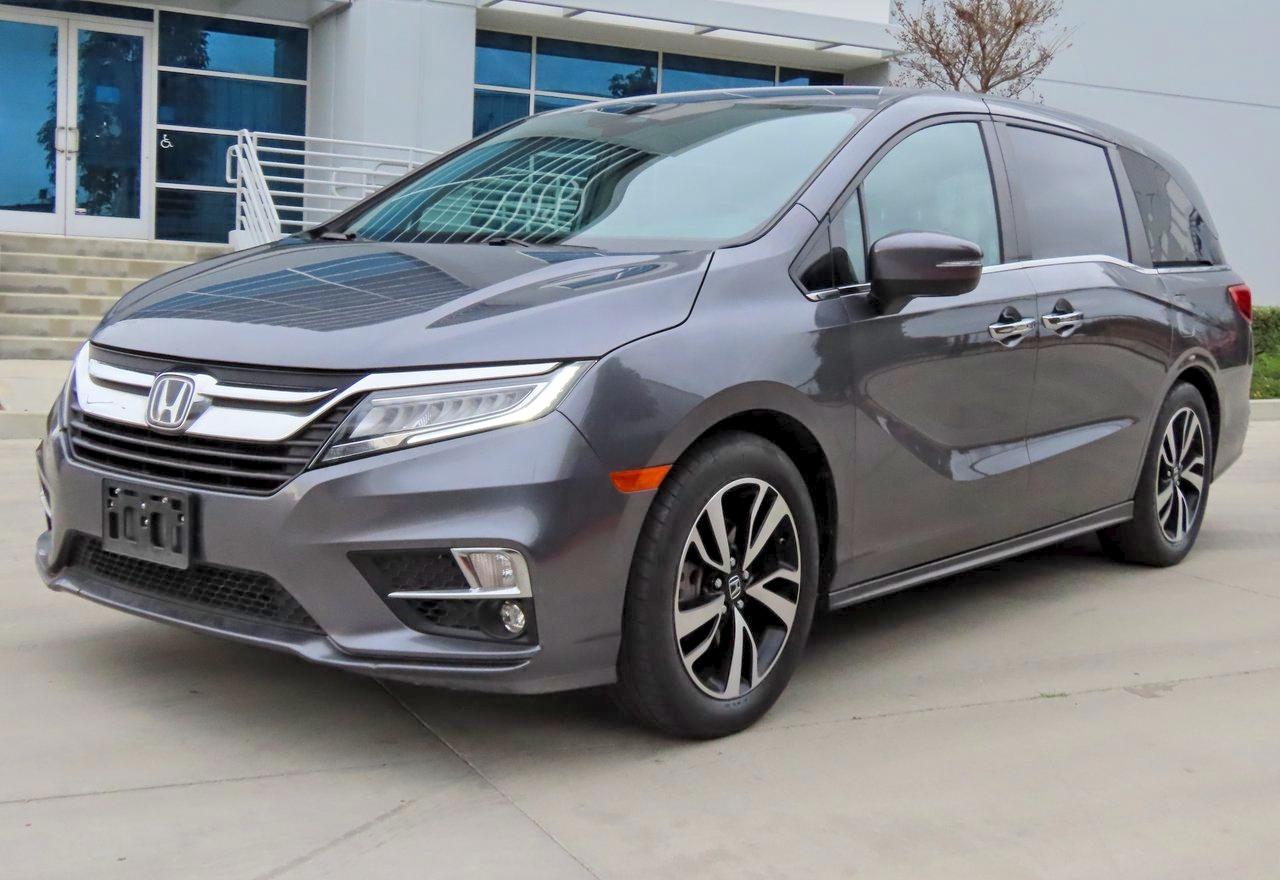 2023 Honda Odyssey VIN 5FNRL6H53PB054759 photo 2