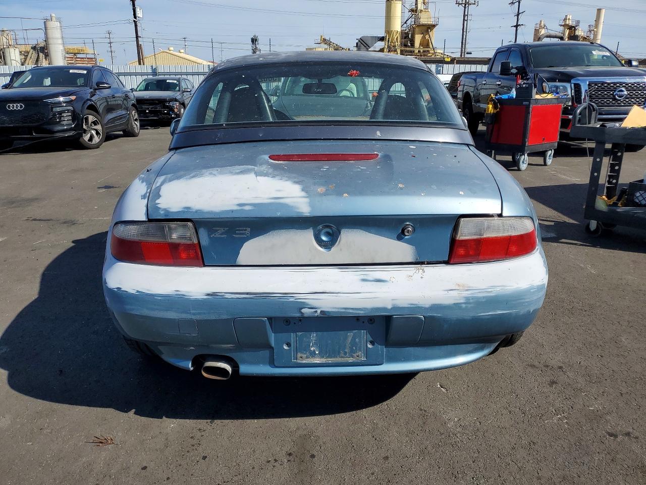 1998 BMW Z3 VIN 4USCH7326WLD15935 photo 6