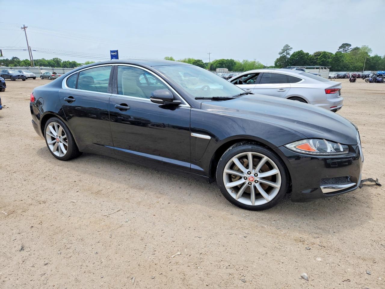 2015 Jaguar Xf VIN SAJWA0F75F8U77885 photo 4