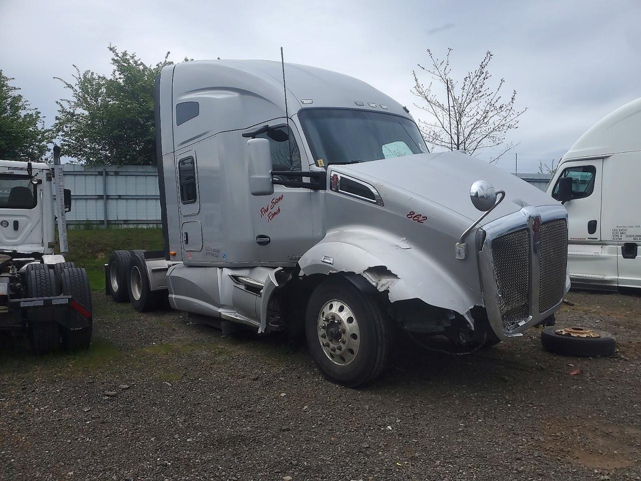 2014 KENWORTH All models VIN 1XKYDP9X8EJ417842 photo 1