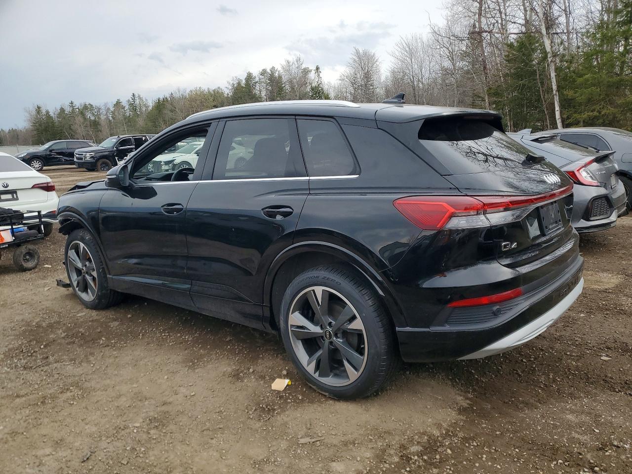 2024 Audi Q4 e-tron VIN WA1G2AFZ2RP009270 photo 2