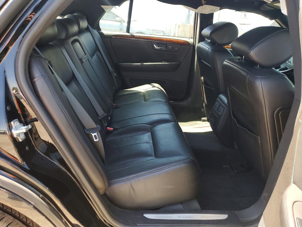 2007 Cadillac Dts VIN 1G6KD57Y17U140280 photo 10