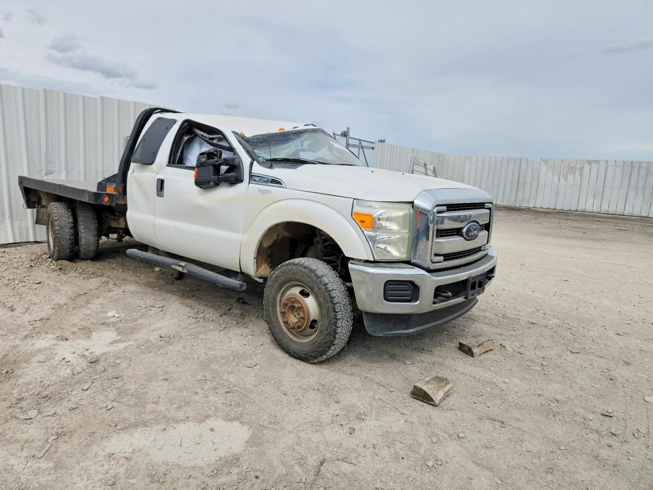 2015 Ford F350 VIN 1FD8X3H62FEC79676 photo 4