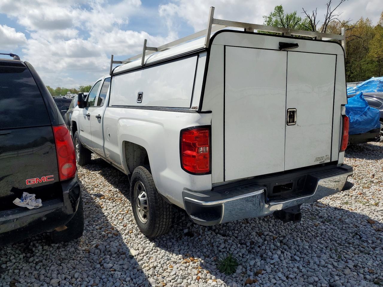 2019 Chevrolet All models VIN 2GC2CREG4K1136388 photo 2