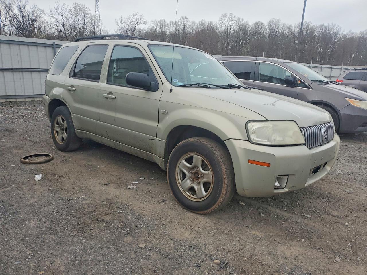 2005 Mercury Mariner VIN 4M2YU57105DJ13914 photo 4