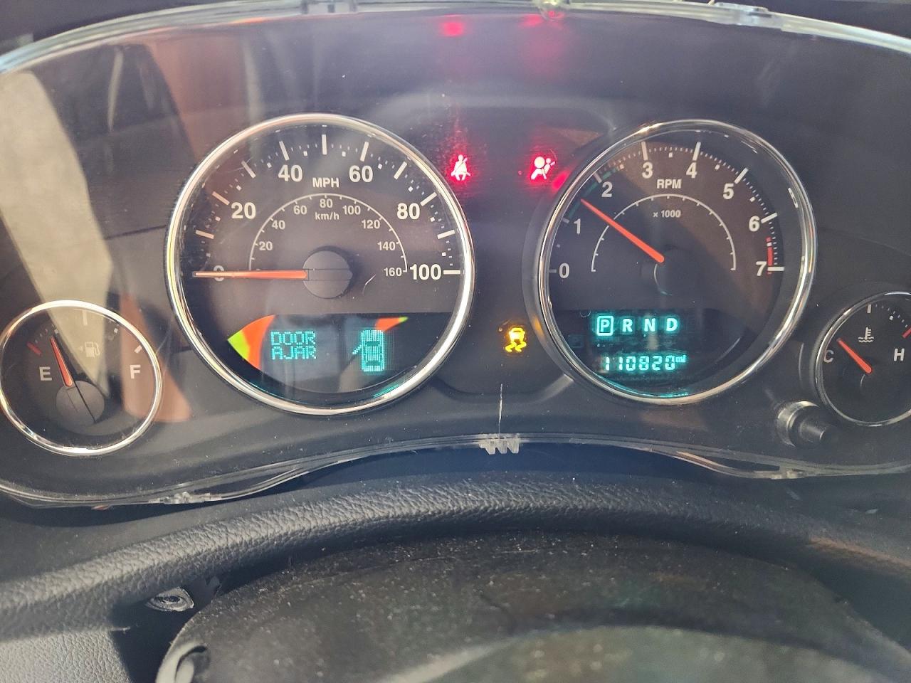 2016 Jeep Wrangler / VIN 1C4AJWAG4GL339210 photo 9