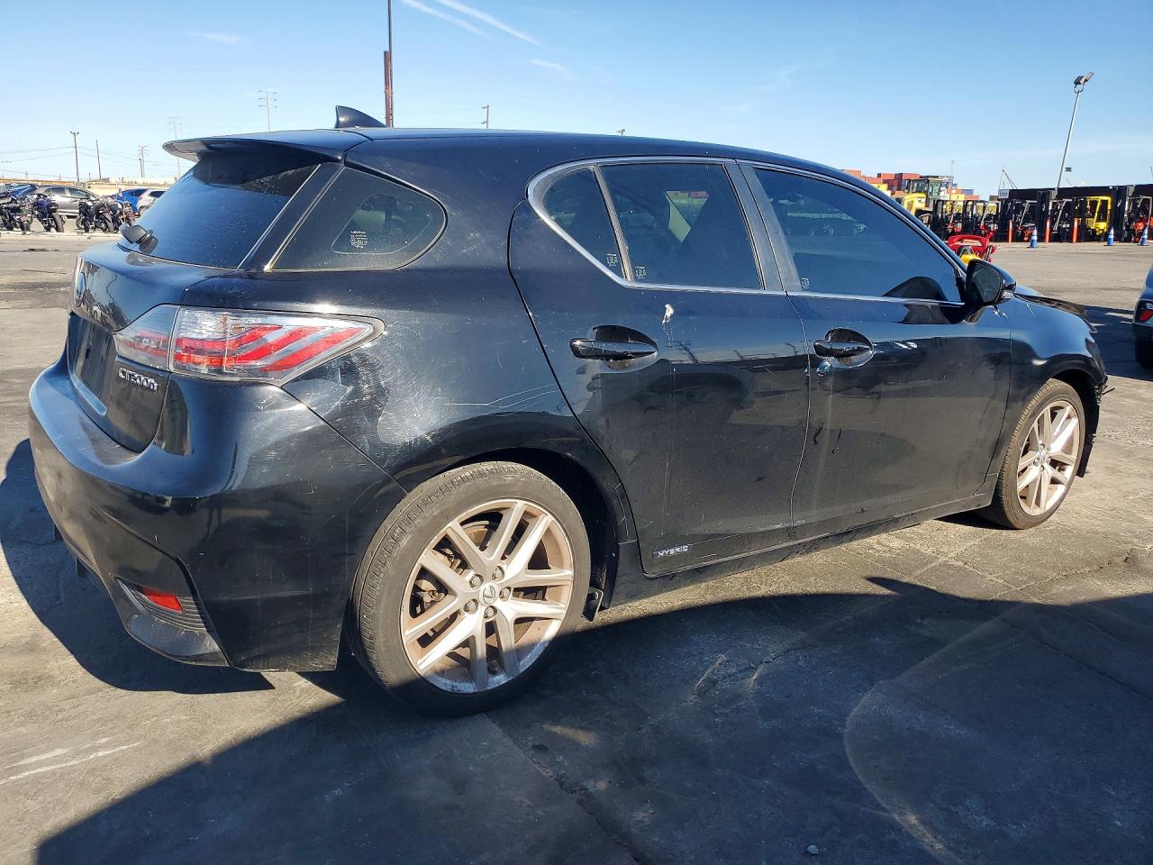 2016 Lexus Ct 200 VIN JTHKD5BH9G2259905 photo 3